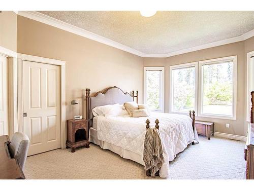 6240 Cronquist Drive, Red Deer, AB - Indoor Photo Showing Bedroom