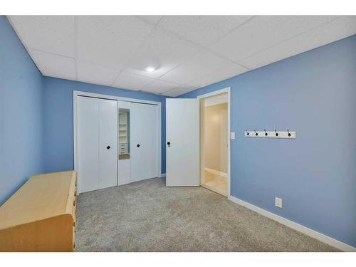 9 Cronquist Close, Red Deer, AB - Indoor Photo Showing Other Room