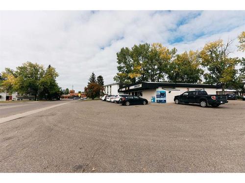 11 Springfield Avenue, Red Deer, AB 