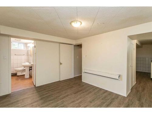 4754 55 Street, Red Deer, AB - Indoor Photo Showing Other Room