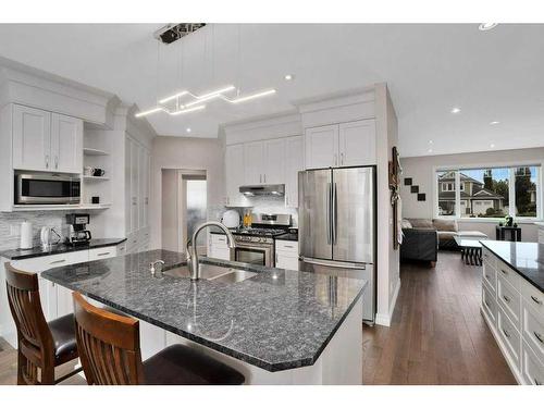 10 Henner'S Outlook, Lacombe, AB - Indoor Photo Showing Kitchen With Stainless Steel Kitchen With Double Sink With Upgraded Kitchen