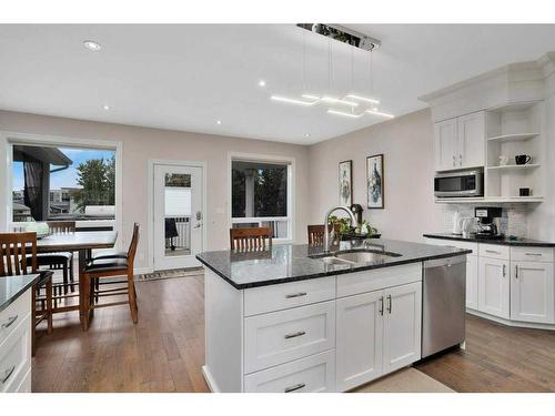 10 Henner'S Outlook, Lacombe, AB - Indoor Photo Showing Kitchen With Double Sink With Upgraded Kitchen