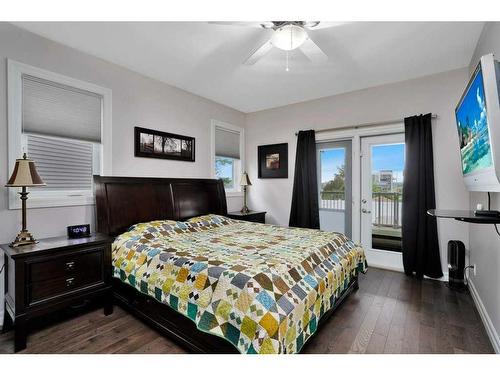 10 Henner'S Outlook, Lacombe, AB - Indoor Photo Showing Bedroom