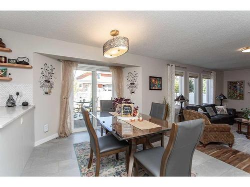 40 Alton Close, Red Deer, AB - Indoor Photo Showing Dining Room