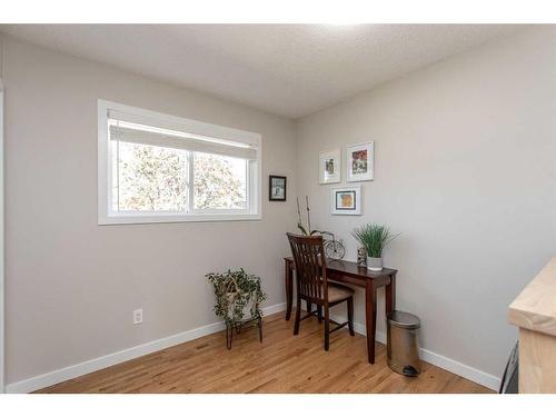 40 Alton Close, Red Deer, AB - Indoor Photo Showing Other Room