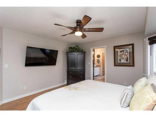 40 Alton Close, Red Deer, AB - Indoor Photo Showing Bedroom