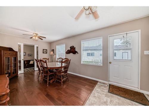 23 Stirling Close, Red Deer, AB - Indoor Photo Showing Dining Room