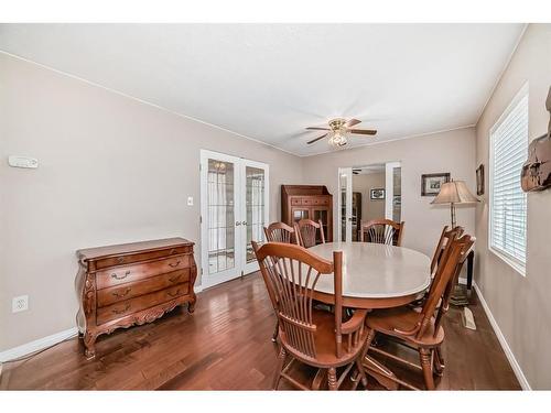 23 Stirling Close, Red Deer, AB - Indoor Photo Showing Dining Room