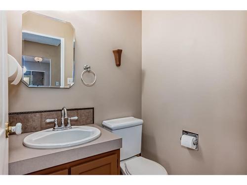 23 Stirling Close, Red Deer, AB - Indoor Photo Showing Bathroom