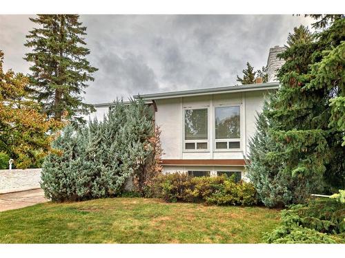 23 Stirling Close, Red Deer, AB - Outdoor