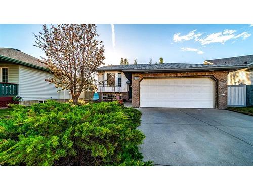 209 Strathford Bay, Strathmore, AB - Outdoor