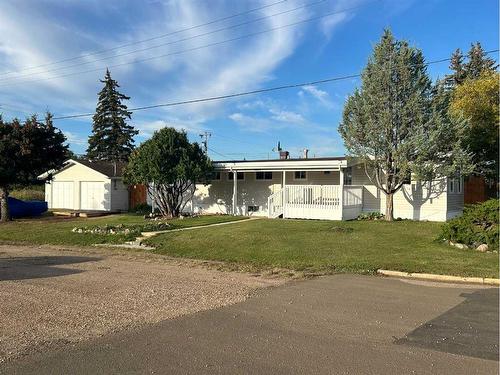 4414 54 Street West, Forestburg, AB - Outdoor