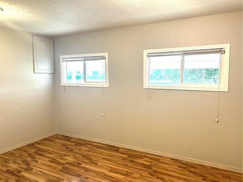 4414 54 Street West, Forestburg, AB - Indoor Photo Showing Other Room