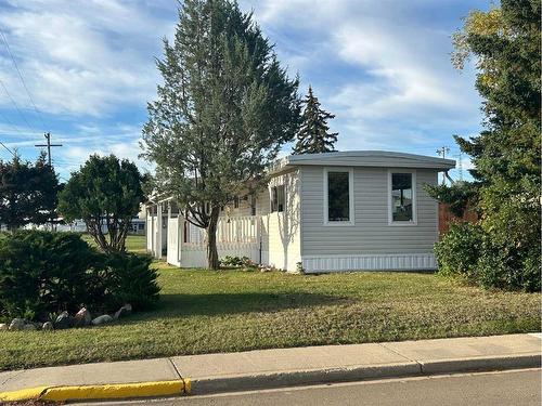 4414 54 Street West, Forestburg, AB - Outdoor