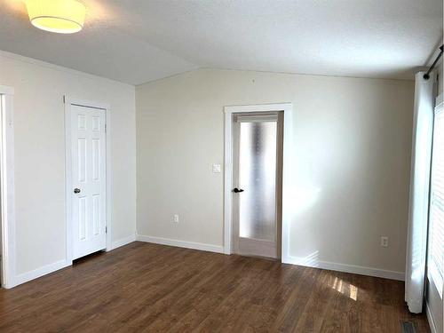 5416 49 Avenue West, Forestburg, AB - Indoor Photo Showing Other Room