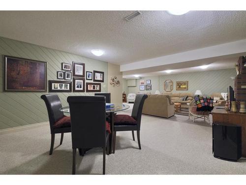 3905 67 Street, Camrose, AB - Indoor