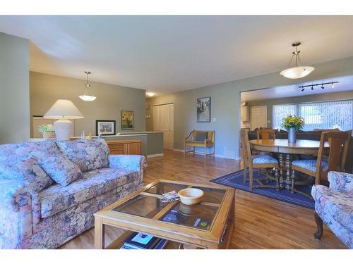 3905 67 Street, Camrose, AB - Indoor Photo Showing Living Room