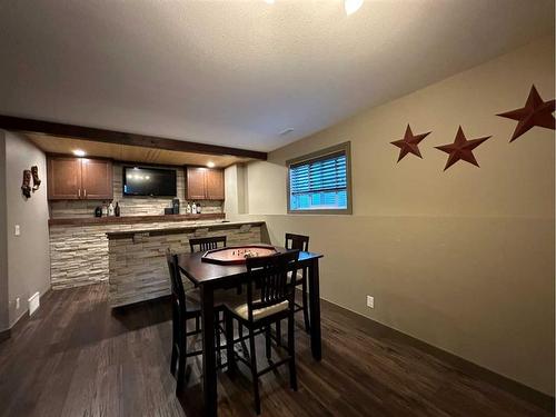 5928 62 Avenue, Ponoka, AB - Indoor Photo Showing Dining Room