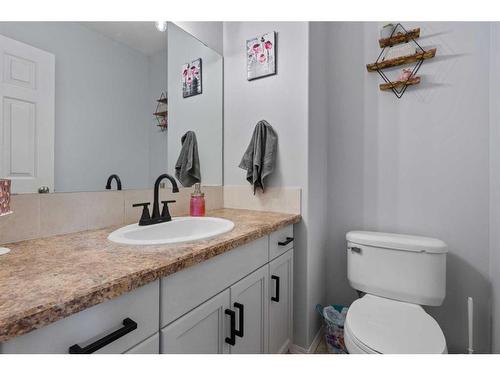 4021 69 A Street Close, Camrose, AB - Indoor Photo Showing Bathroom