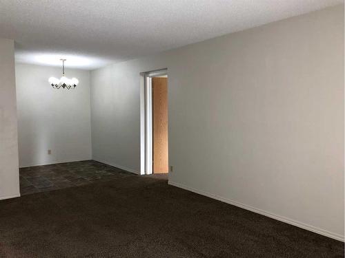 103-35 Bennett Street, Red Deer, AB - Indoor Photo Showing Other Room