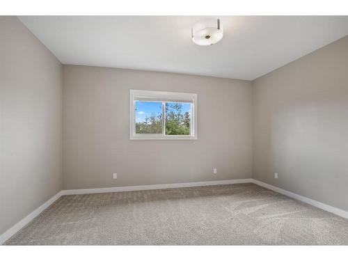 68 Windermere Close, Red Deer, AB - Indoor Photo Showing Other Room