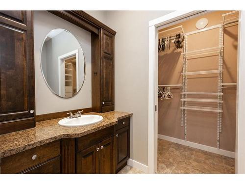 15-39152 Range Road 280, Rural Red Deer County, AB - Indoor Photo Showing Bathroom