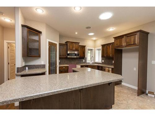 15-39152 Range Road 280, Rural Red Deer County, AB - Indoor Photo Showing Kitchen With Double Sink