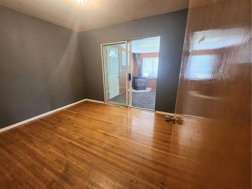 3305 44A Avenue, Red Deer, AB - Indoor Photo Showing Other Room