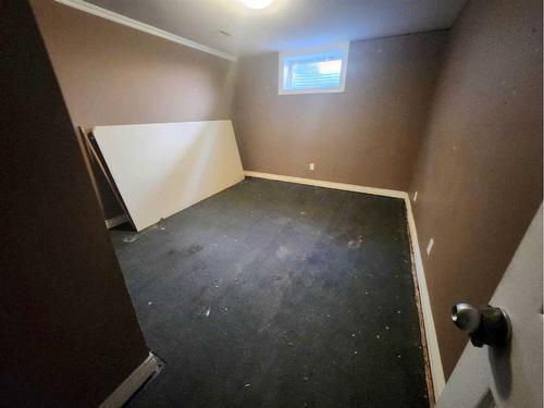 3305 44A Avenue, Red Deer, AB - Indoor Photo Showing Other Room