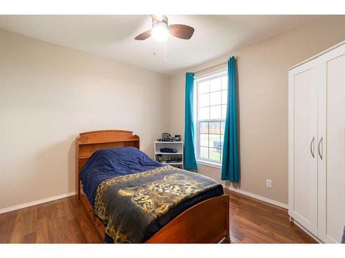 4003 67 Street, Stettler, AB - Indoor Photo Showing Bedroom