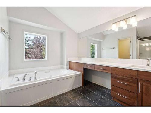 11767 Valley Ridge Boulevard Nw, Calgary, AB - Indoor Photo Showing Bathroom