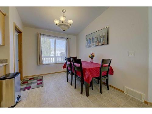 120 Lancaster Drive, Red Deer, AB - Indoor Photo Showing Dining Room