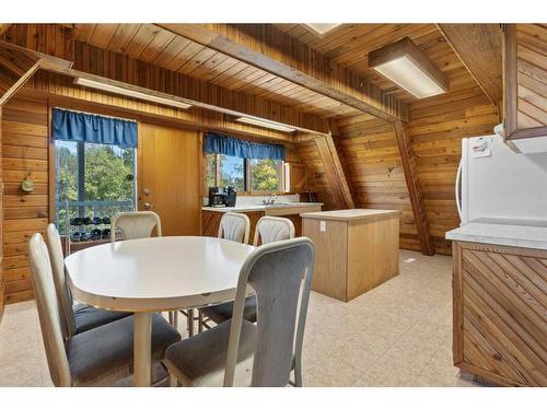 22 Front Street, White Sands, AB - Indoor Photo Showing Dining Room