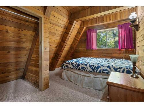 22 Front Street, White Sands, AB - Indoor Photo Showing Bedroom