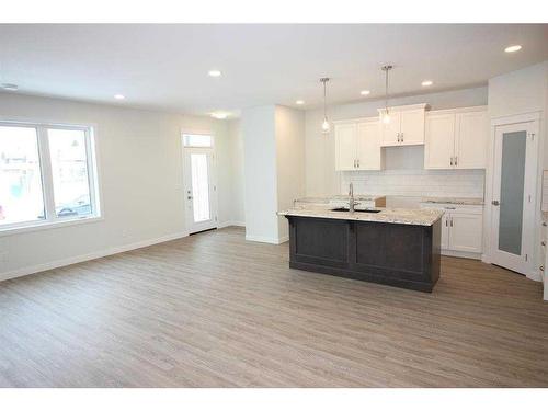 6209 Valleyview Drive, Camrose, AB - Indoor Photo Showing Kitchen