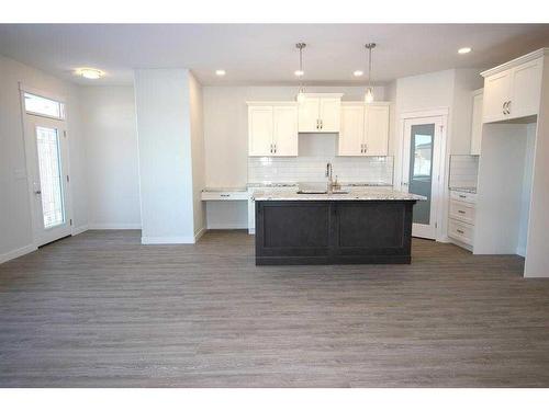 6209 Valleyview Drive, Camrose, AB - Indoor Photo Showing Kitchen