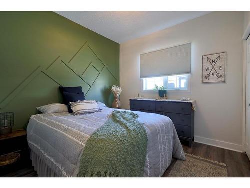 7208 44 Avenue Close, Camrose, AB - Indoor Photo Showing Bedroom