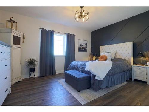 7208 44 Avenue Close, Camrose, AB - Indoor Photo Showing Bedroom