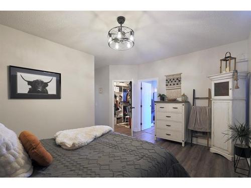 7208 44 Avenue Close, Camrose, AB - Indoor Photo Showing Bedroom