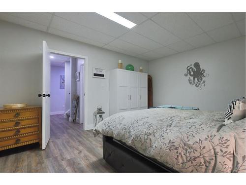 7208 44 Avenue Close, Camrose, AB - Indoor Photo Showing Bedroom