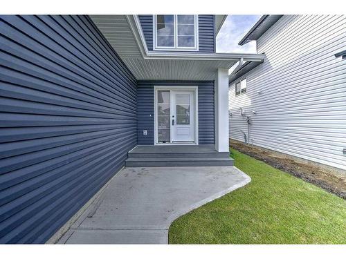 54 Lindman Avenue, Red Deer, AB - Outdoor