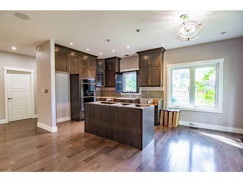 297 Jarvis Glen Way, Jarvis Bay, AB - Indoor Photo Showing Kitchen With Double Sink