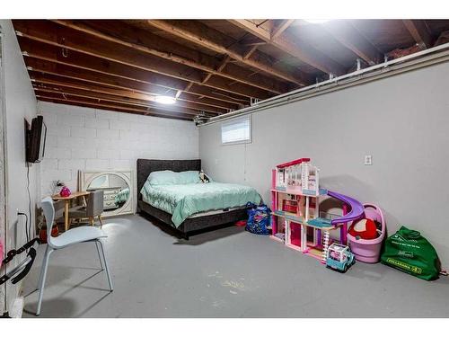 26 Poplar Crescent, Springbrook, AB - Indoor Photo Showing Basement