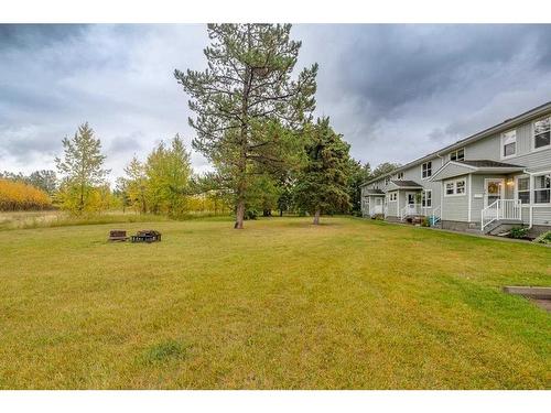 26 Poplar Crescent, Springbrook, AB - Outdoor