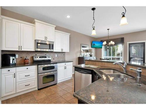 15 Volk Place, Red Deer, AB - Indoor Photo Showing Kitchen With Double Sink