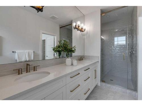 12 Treeline Lane Sw, Calgary, AB - Indoor Photo Showing Bathroom