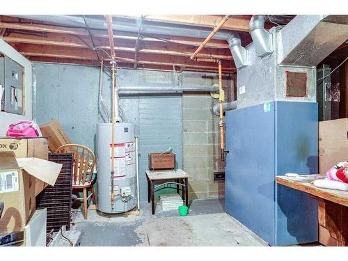 214 Pine Street, Springbrook, AB - Indoor Photo Showing Basement