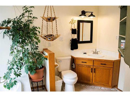 145-37411 Waskasoo Avenue, Rural Red Deer County, AB - Indoor Photo Showing Bathroom