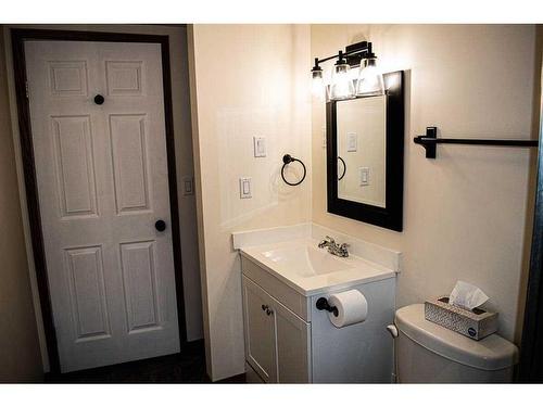 145-37411 Waskasoo Avenue, Rural Red Deer County, AB - Indoor Photo Showing Bathroom