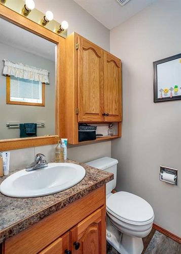 5417 53 Street, Camrose, AB - Indoor Photo Showing Bathroom